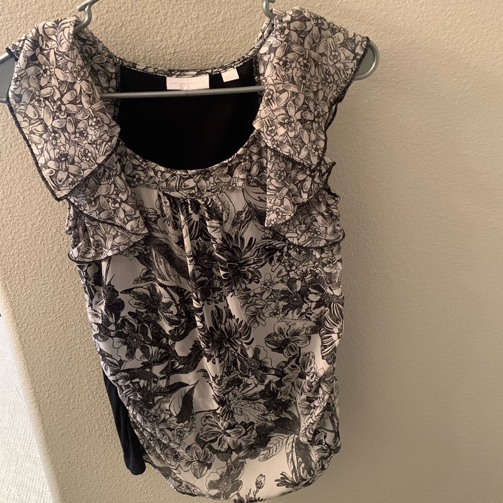 Black/white tank blouse